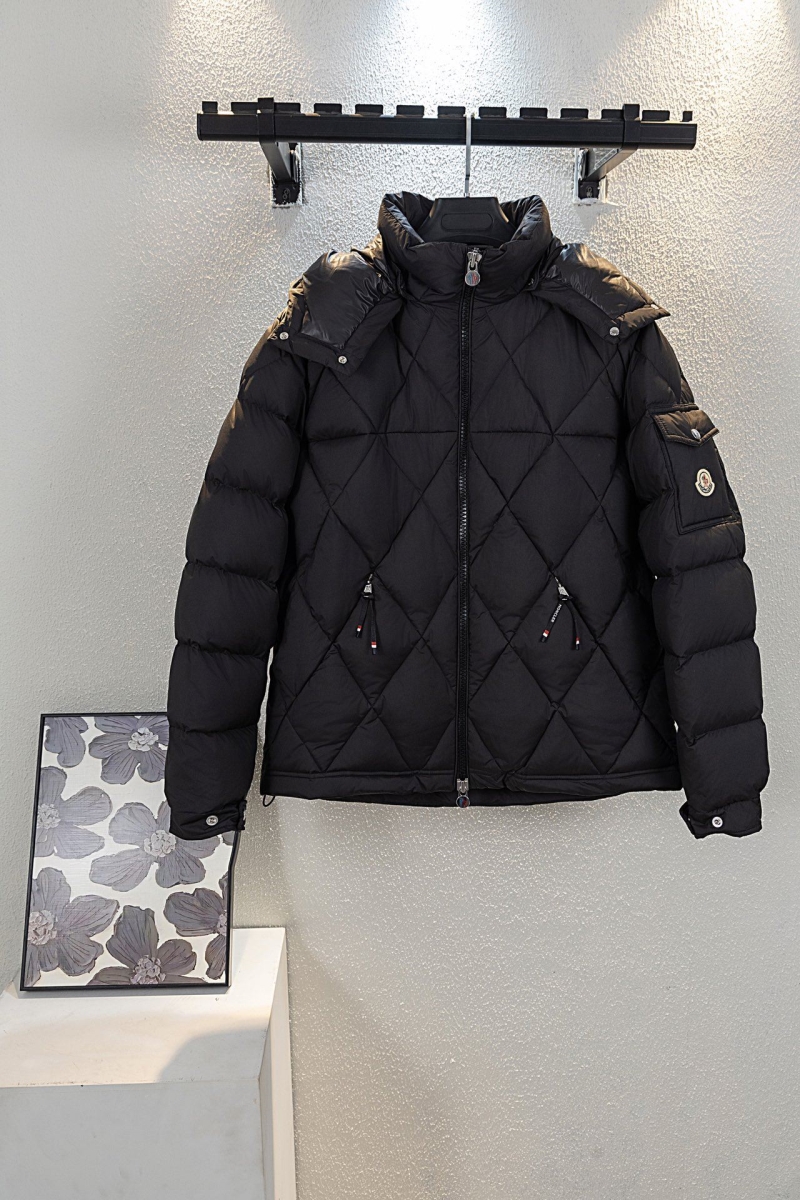 G*u*i jackets